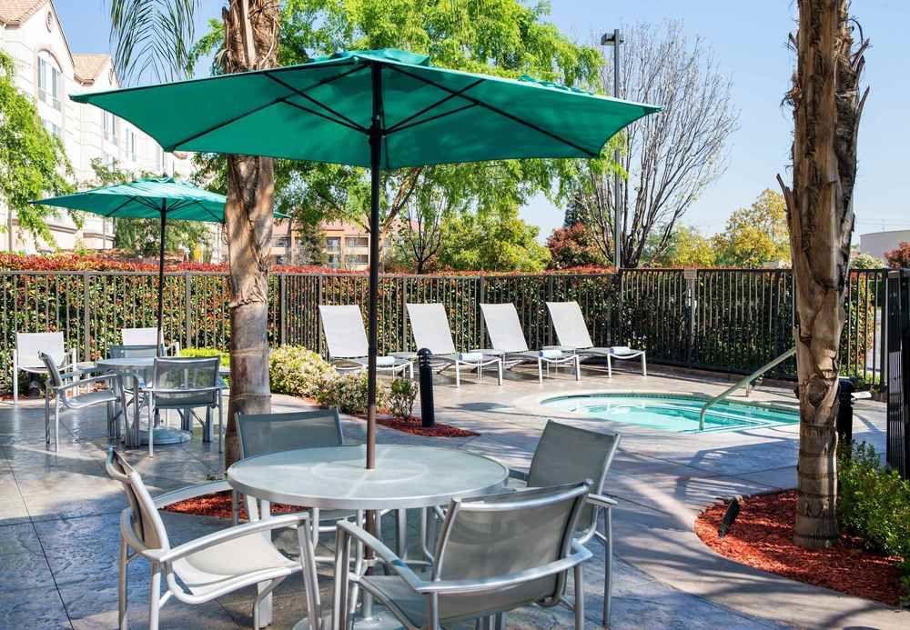 Springhill Suites Bakersfield Kültér fotó